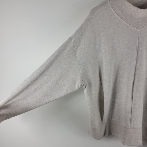 Athleta Apollo Crewneck Kangaroo Pocket Front Oversized Boxy Dolman Sweater - Picture 5 of 16
